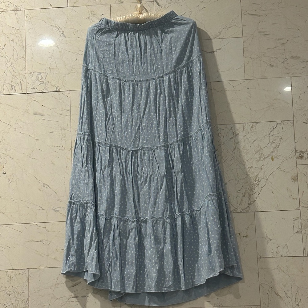 brandy melville light blue floral maxi skirt
